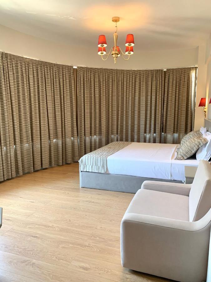 Illyrian Boutique Hotel Sarandë エクステリア 写真
