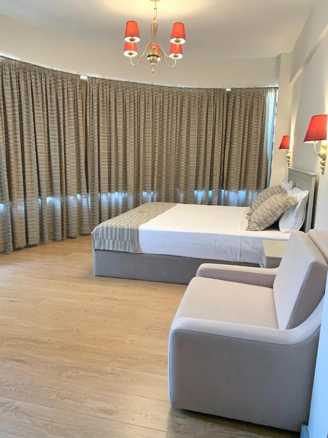 Illyrian Boutique Hotel Sarandë エクステリア 写真