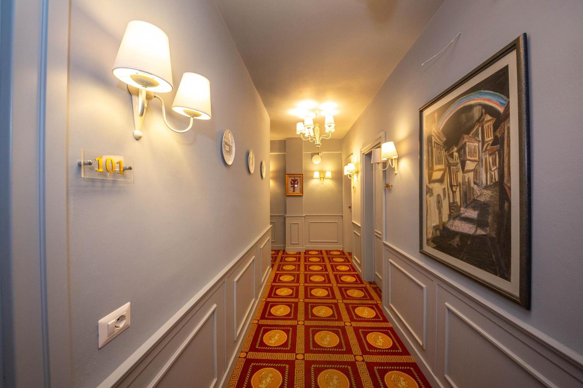 Illyrian Boutique Hotel Sarandë エクステリア 写真