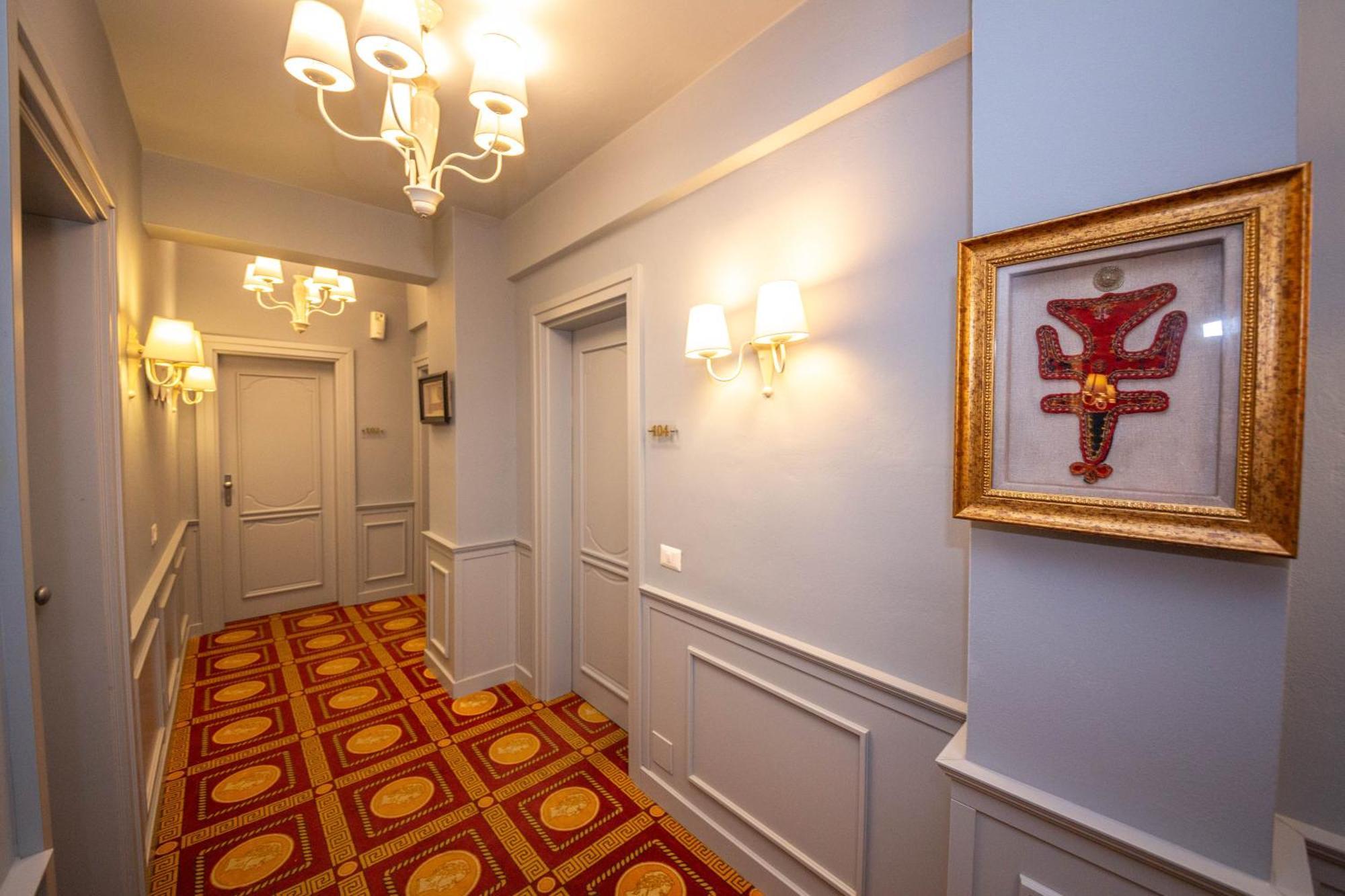 Illyrian Boutique Hotel Sarandë エクステリア 写真